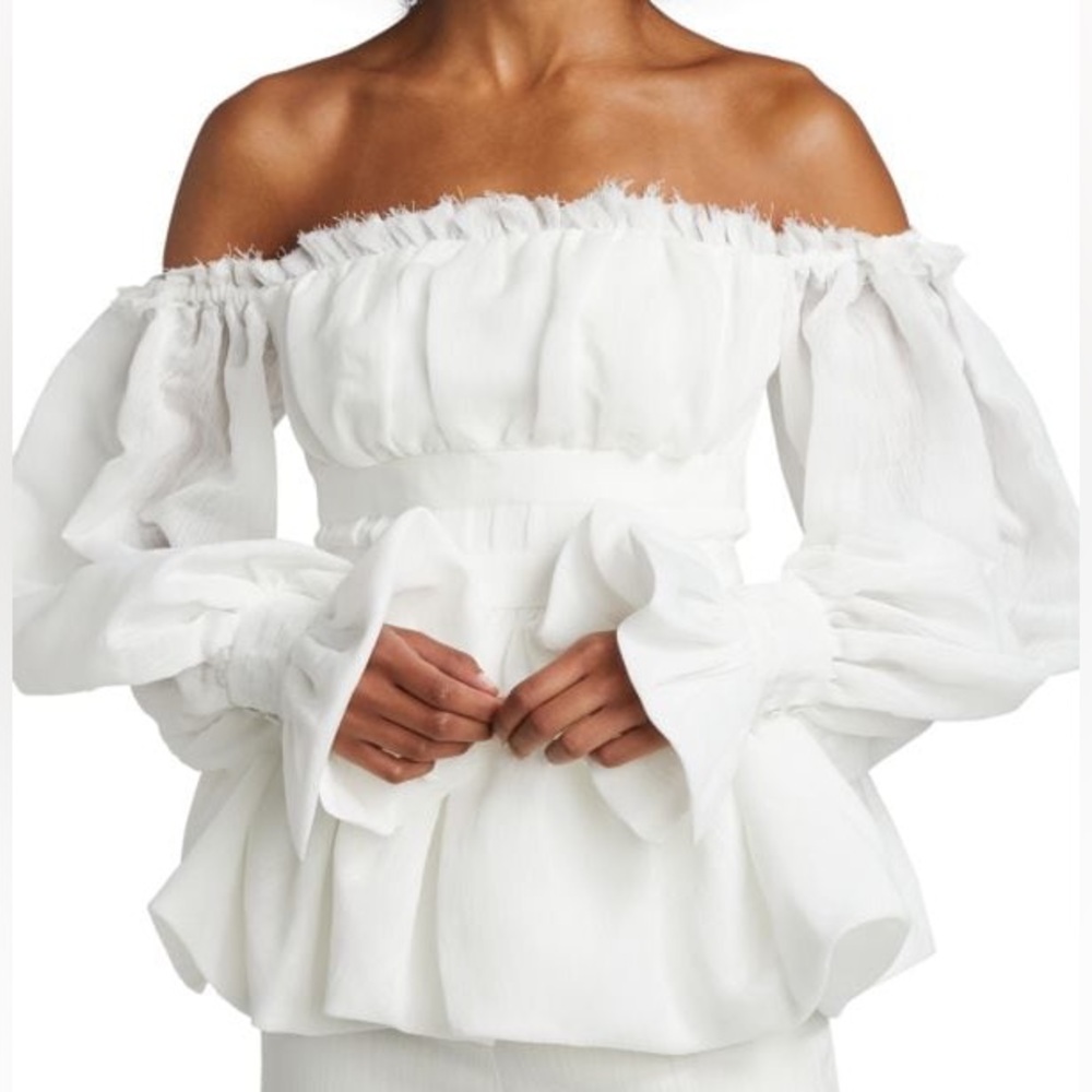 AJE DIVINE OFF SHOULDER TOP IVORY